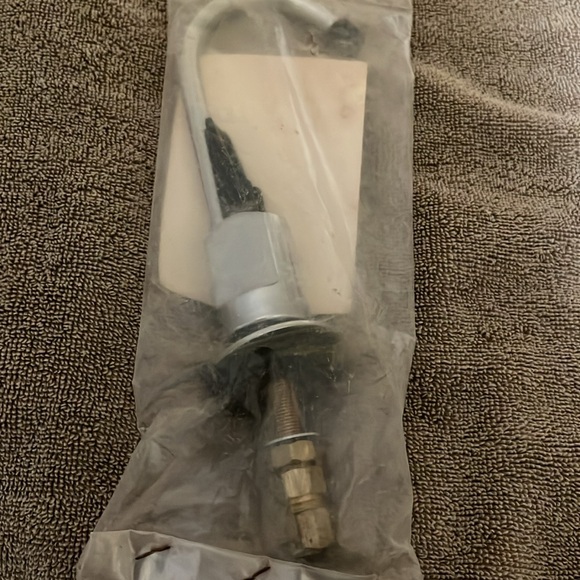 Brand new utility or bar sink faucet brass hardware chrome finish new unused - Picture 4 of 4